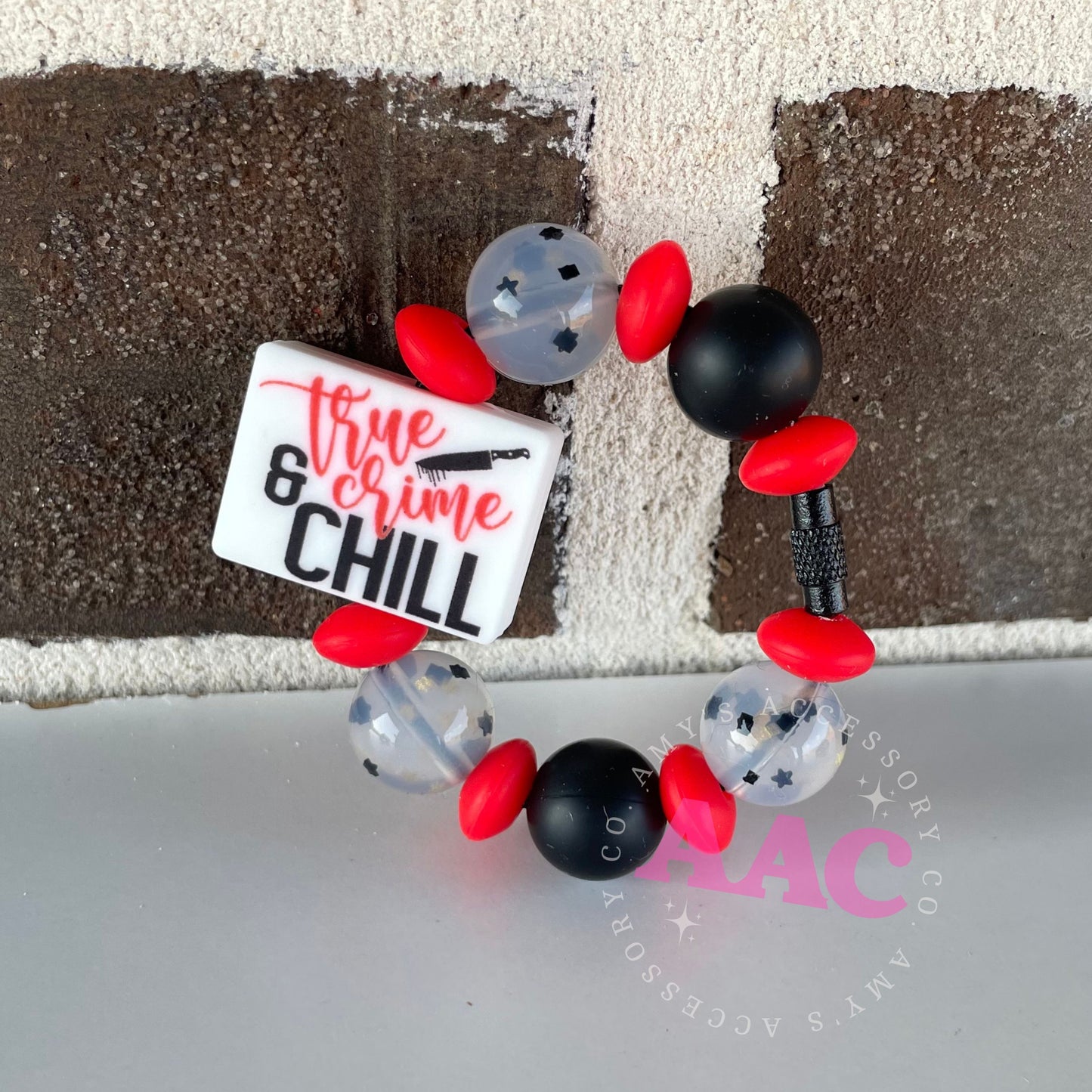 True crime & chill - Silicone Handle Charm